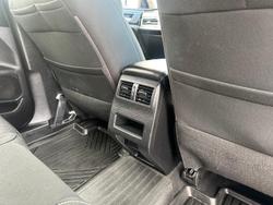 2022 Mitsubishi
Outlander ES