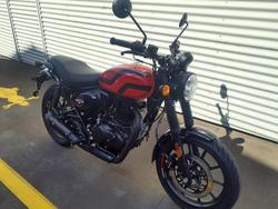 2025 Royal Enfield Hunter 350 Hunter Red