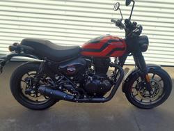 2025 Royal Enfield Hunter 350 Hunter Red