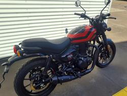 2025 Royal Enfield Hunter 350 Hunter Red