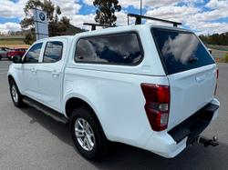 2021 Isuzu D-MAX LS-M