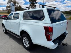 2021 Isuzu D-MAX LS-M