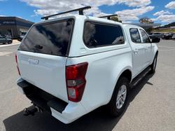 2021 Isuzu D-MAX LS-M