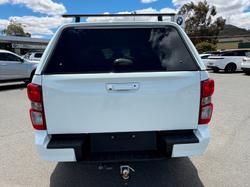 2021 Isuzu D-MAX LS-M