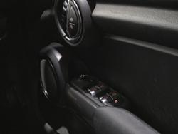 2020 MINI Hatch Cooper F55 LCI Pepper White