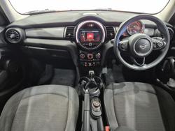 2020 MINI Hatch Cooper F55 LCI Pepper White