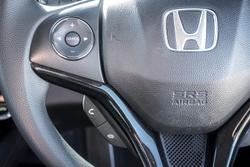 2019 Honda
                HR-V VTi