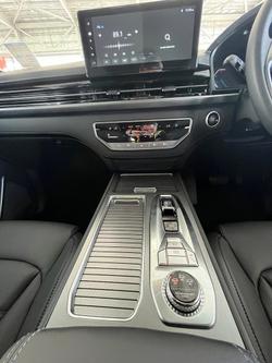 2025 KGM Rexton ELX