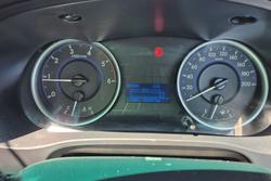 2017 Toyota
Hilux SR