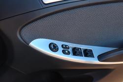 2012 Hyundai Accent Active