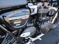 2024 Triumph BONNEVILLE SPEED TWIN Black