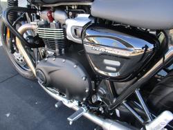 2024 Triumph BONNEVILLE SPEED TWIN Black