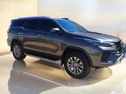 2022 Toyota Fortuner Crusade GUN156R 4X4 Dual Range Graphite