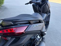 2025 Yamaha XMAX 300 (CZD300A)