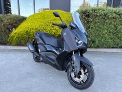 2025 Yamaha XMAX 300 (CZD300A)