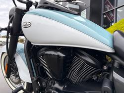 2020 Kawasaki VULCAN 900 (VN900) CLASSIC White