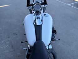 2017 HARLEY-DAVIDSON FXSB SOFTAIL BREAKOUT