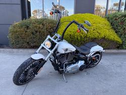2017 HARLEY-DAVIDSON FXSB SOFTAIL BREAKOUT