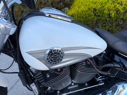 2017 HARLEY-DAVIDSON FXSB SOFTAIL BREAKOUT