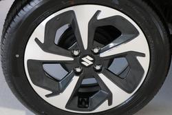 2025 Suzuki Swift Hybrid GLX