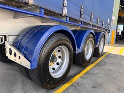 2016 Vawdrey
St3 22 Pallet Straight Deck Curtain R/T