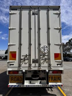 2016 Vawdrey
St3 22 Pallet Straight Deck Curtain R/T
