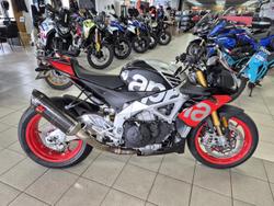 Aprilia Tuono V4 1100 Factory