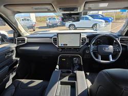 2023 Toyota TUNDRA 2024 Tundra 3.5L Hyb Pick-up 10AT Limited 8672641 001 Glacier White