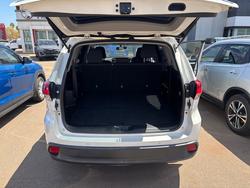 2017 Toyota Kluger KLUGER AWD V6 WAGON A/T GX 9T87120 001