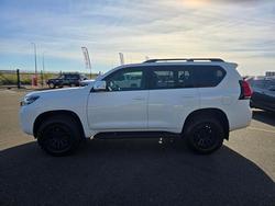 2022 Toyota Prado DSL WGN AT GXL Glacier White