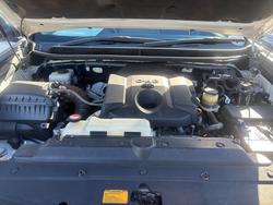 2016 Toyota Prado PRADO DSL WGN A/T GX 4C78720 001 Glacier White