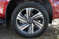 2025 Isuzu MU-X LS-T