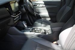 2025 Isuzu MU-X LS-T