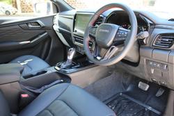 2025 Isuzu D-MAX X-TERRAIN