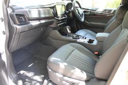 2025 Isuzu MU-X X-TERRAIN