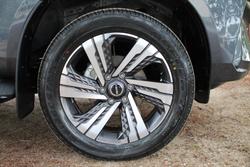 2025 Isuzu MU-X LS-T