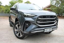 2025 Isuzu MU-X LS-T