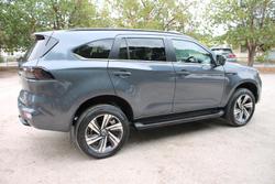 2025 Isuzu MU-X LS-T