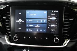 2025 Isuzu MU-X LS-T