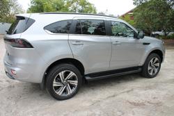 2025 Isuzu MU-X LS-T