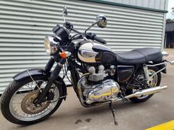 2004 Triumph Bonneville T100 (790cc) Bonneville Black