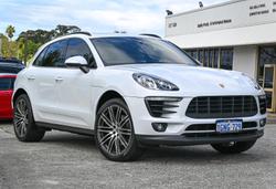 2018 Porsche
Macan