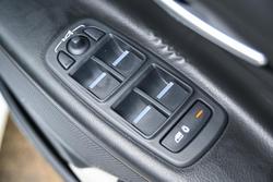 2016 Jaguar
                XE 25t R-Sport