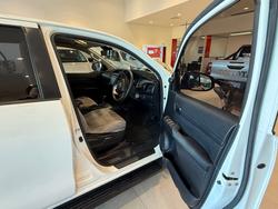 2022 Toyota Hilux 4x4 2.8L DSL D/C/C 6AT SR
