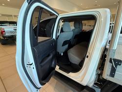 2022 Toyota Hilux 4x4 2.8L DSL D/C/C 6AT SR