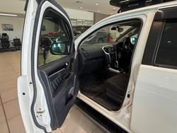 2020 ISUZU MU-X LS-T (4x4)