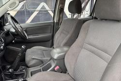 2012 Toyota Hilux SR KUN26R MY12 4X4 Glacier White
