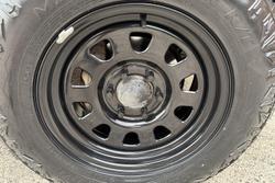 2012 Toyota Hilux SR KUN26R MY12 4X4 Glacier White