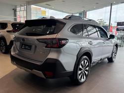 2025 Subaru Outback AWD Touring XT