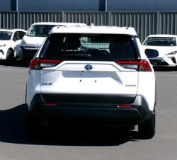 2022 Toyota
                RAV4 GX